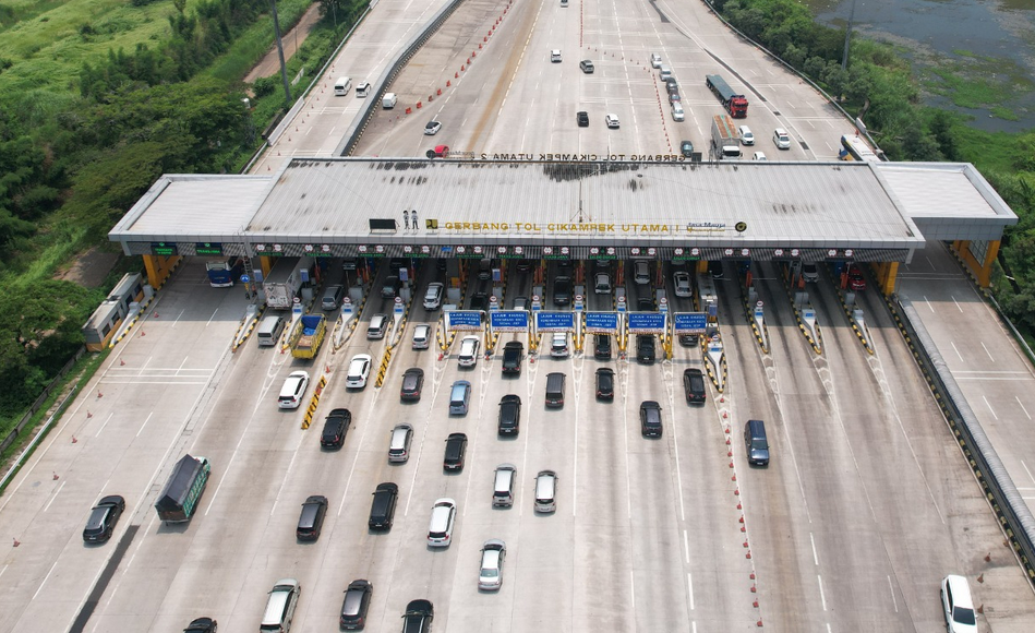 Hari Ini, Contraflow di Tol Cikampek Diberlakukan 