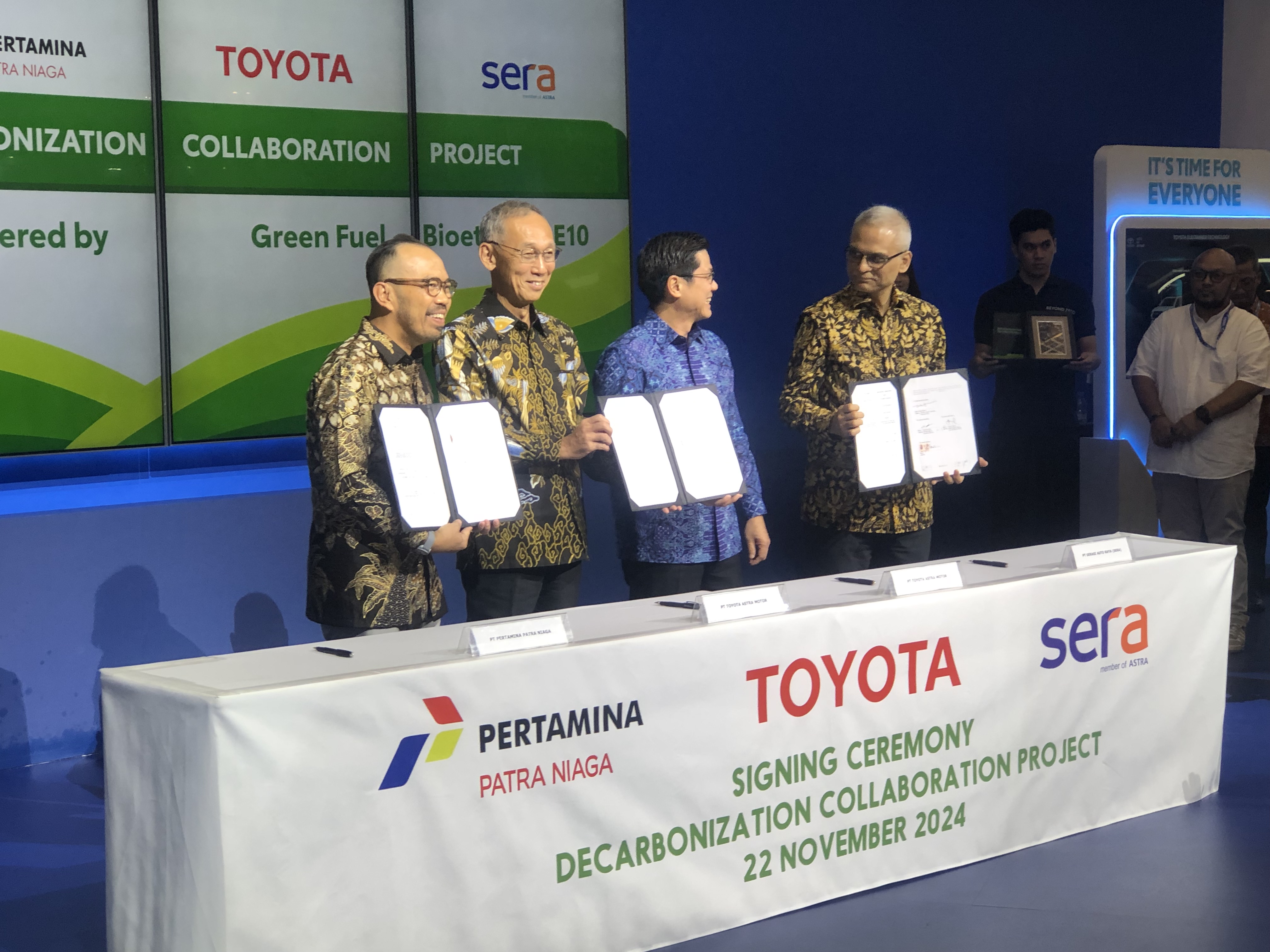 Toyota Colab dengan Pertamina Patra Niaga dan TRAC, Dukung Transisi Energi Ramah Lingkungan