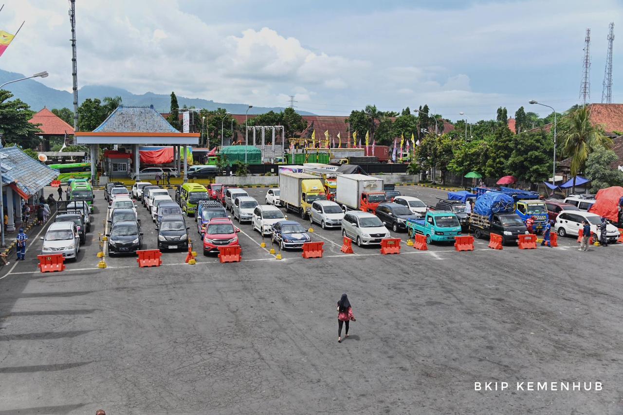 H-5 Lebaran, Penumpang Angkutan Umum Mulai Alami Peningkatan 