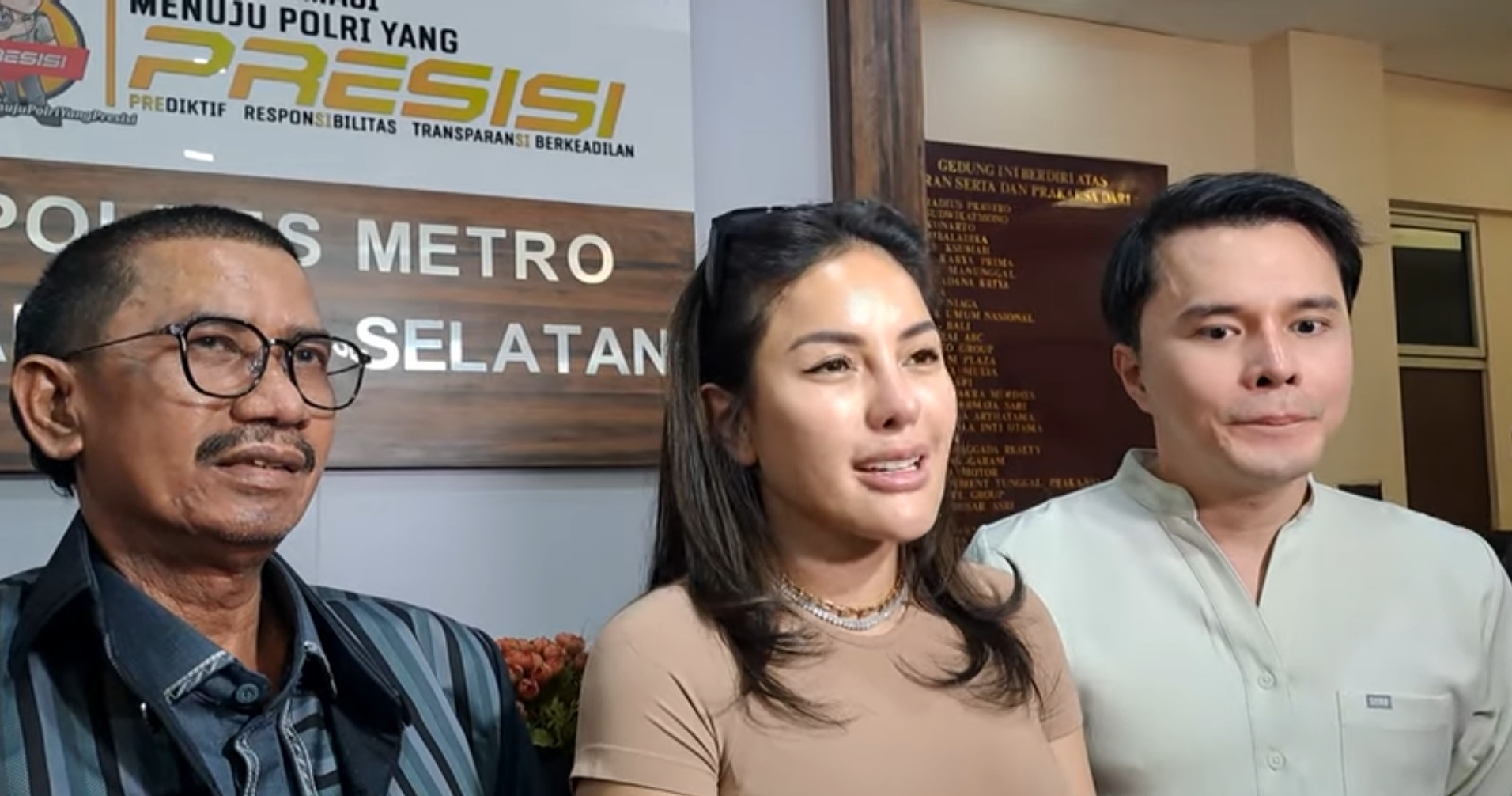 Waduh! Nikita Mirzani Ngotot Ingin Robohkan Rumah Vadel Badjideh, Siap Sewa 20 Tukang 