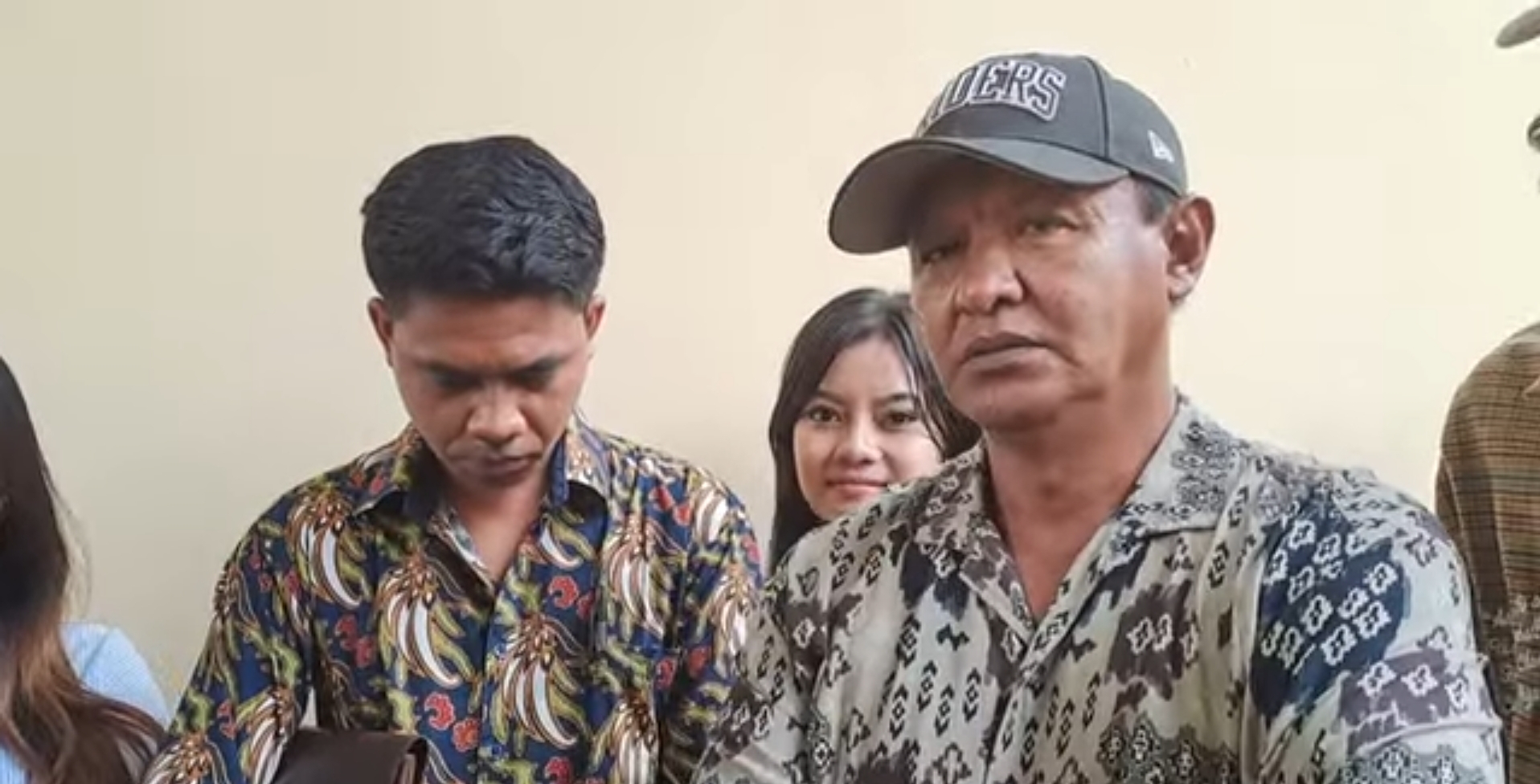 Ayah Vadel Badjideh Tantang Balik Nikita Mirzani Usai Ancam Robohkan Rumah: Jangan Ngomong Saja, Datang!