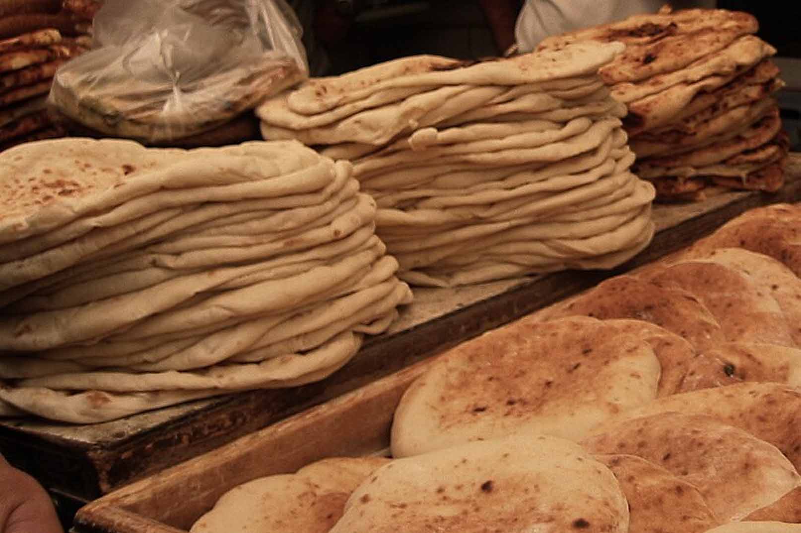 Roti Pita: Menyelami Sejarah dan Kelezatan