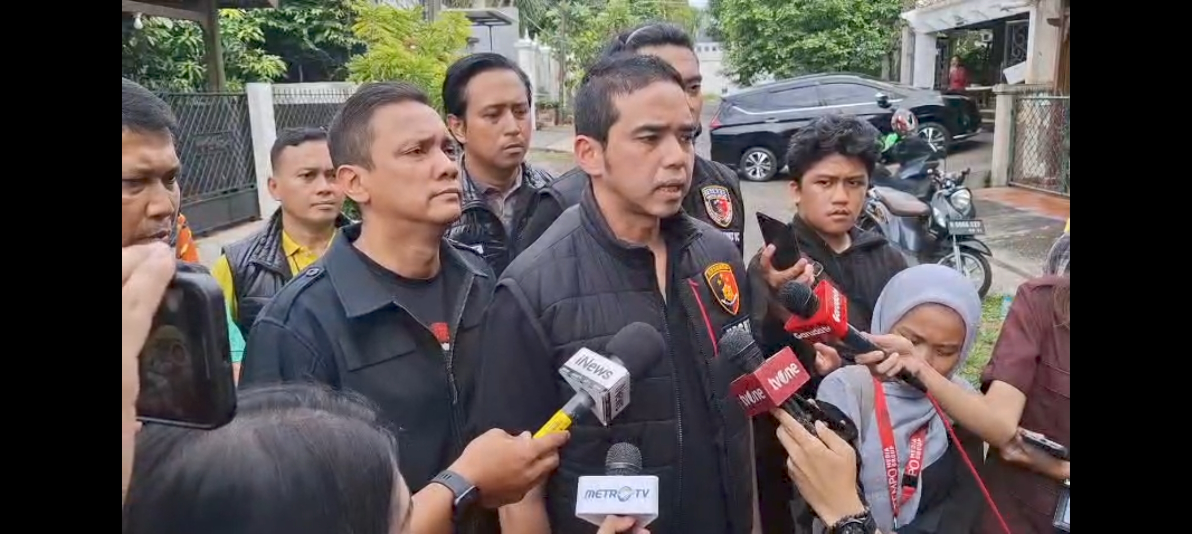 Remaja 14 Tahun Tusuk Keluarganya di Cilandak Jaksel: Ayah dan Nenek Tewas, Ibu Kritis