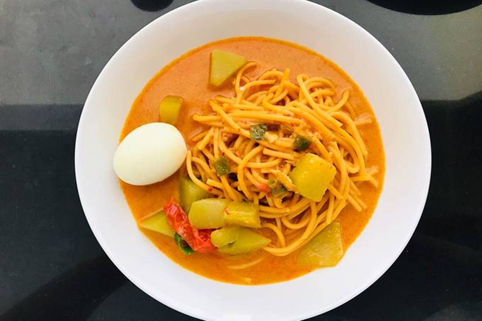 Kuliner Khas Tanah Batak Mie Gomak, Nikmatnya Spaghetti Lokal Toba dengan Bumbu Khas Andaliman