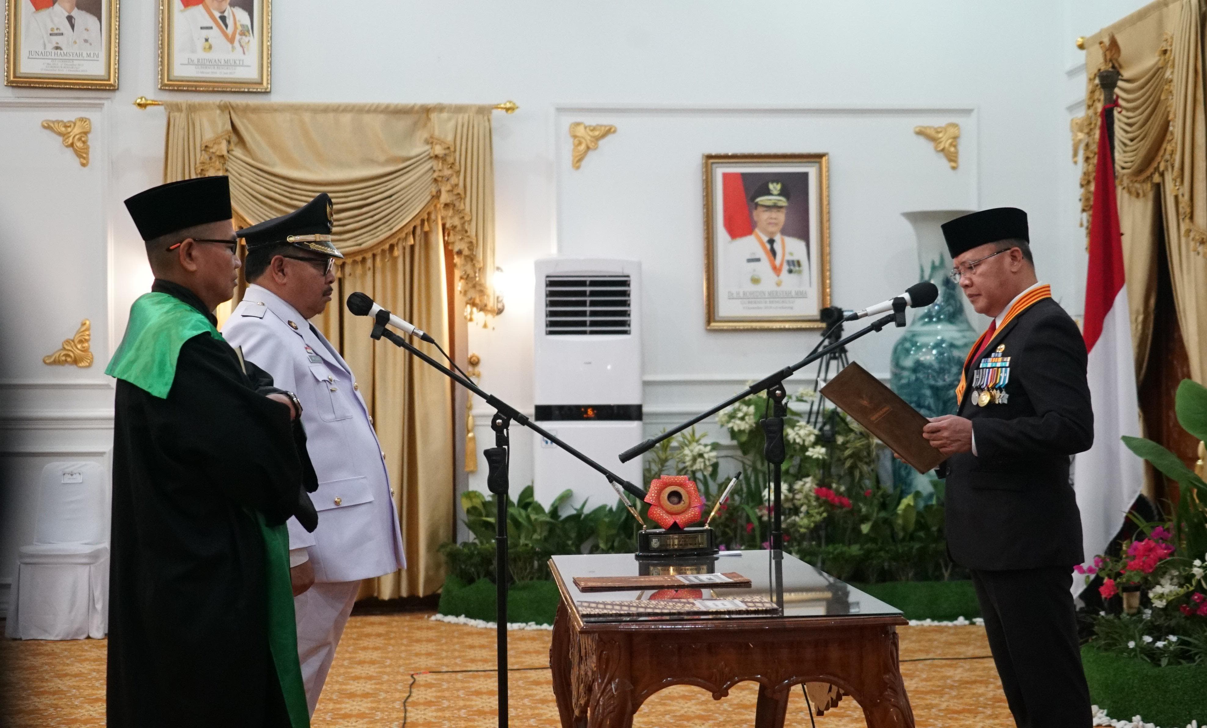 Gubernur Bengkulu Lantik Pj. Wali Kota Bengkulu, Sebelumnya Hadiri Rangkaian HUT TNI ke-78