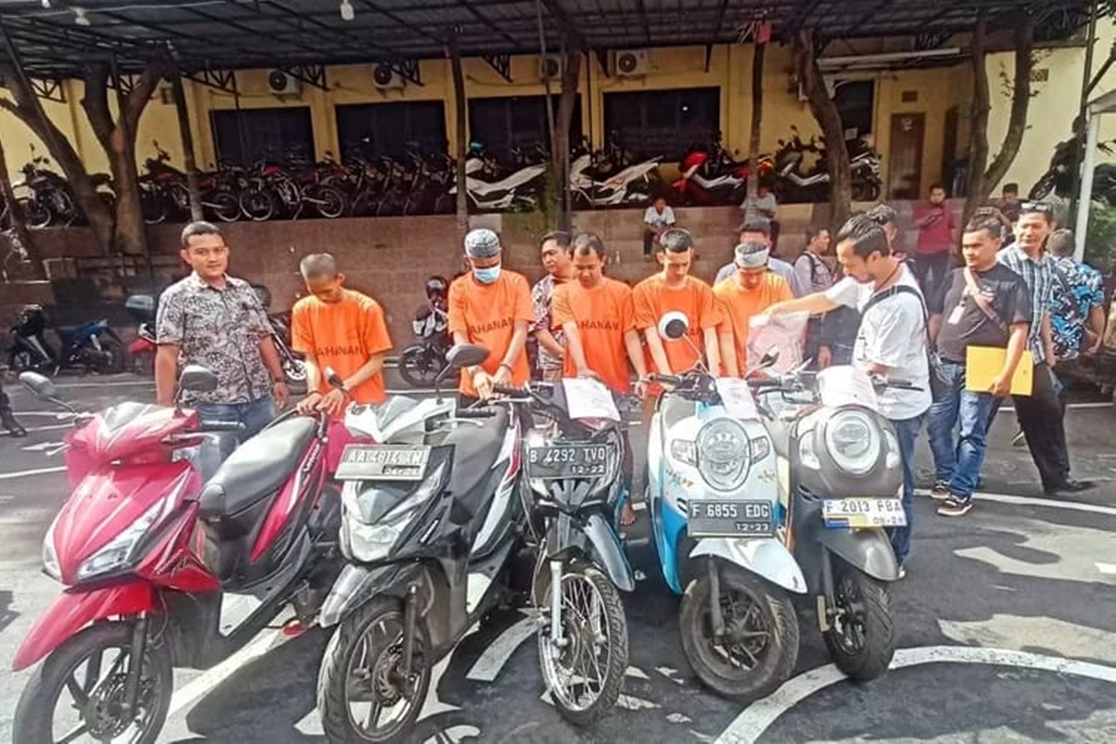 6 Tersangka Kasus Curanmor Berhasil Dibekuk Polres Metro Depok, Ternyata 2 Orang Residivis Pemain Lama!