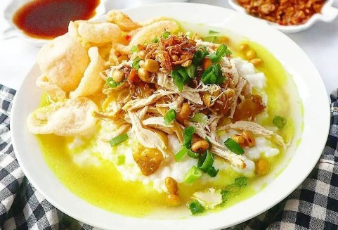 Resep Bubur Ayam Kuah Kuning, Menu Sarapan Enak Gurih dengan Cita Rasa yang Menggugah Selera