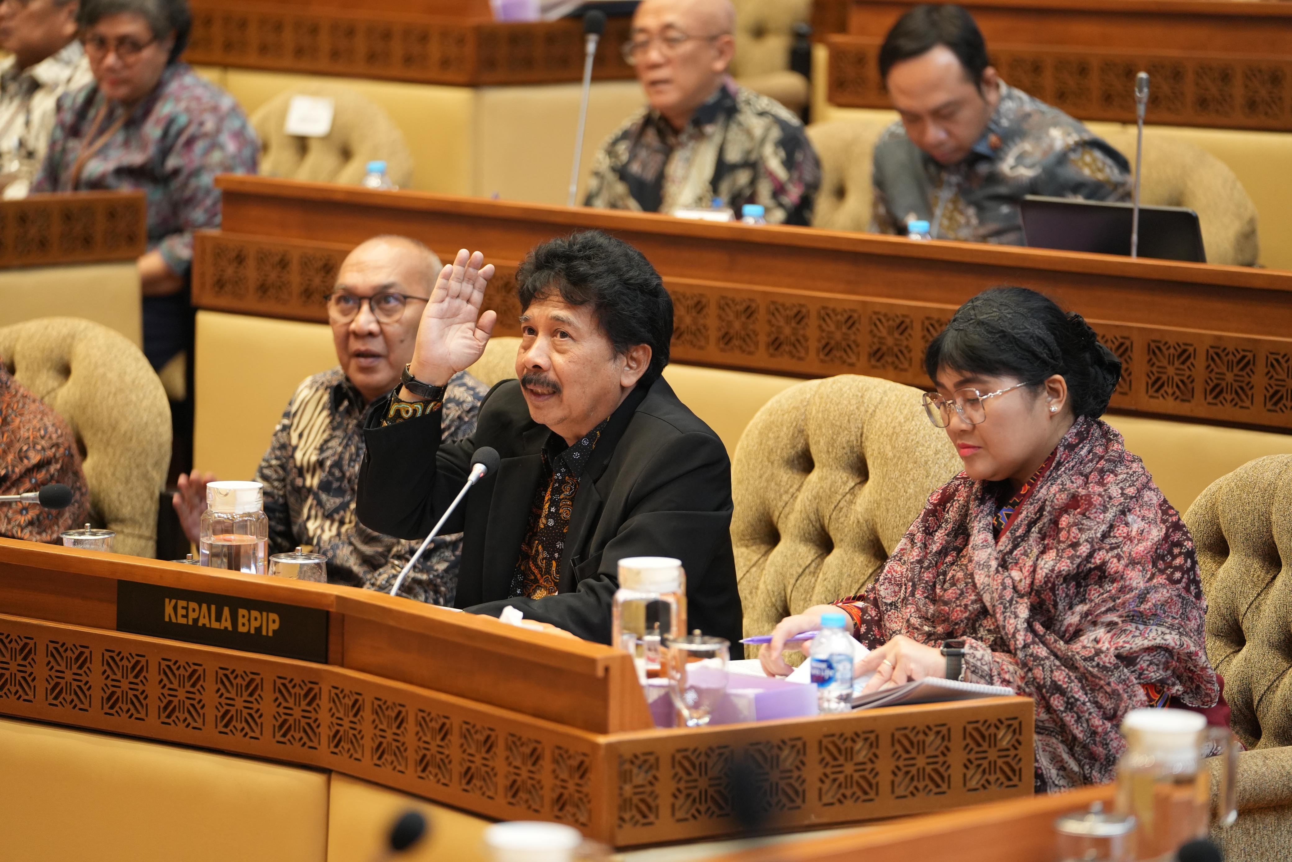 Pada Rapat Kerja dan RDP, Komisi II DPR Dorong Kelembagaan BPIP Diperkuat