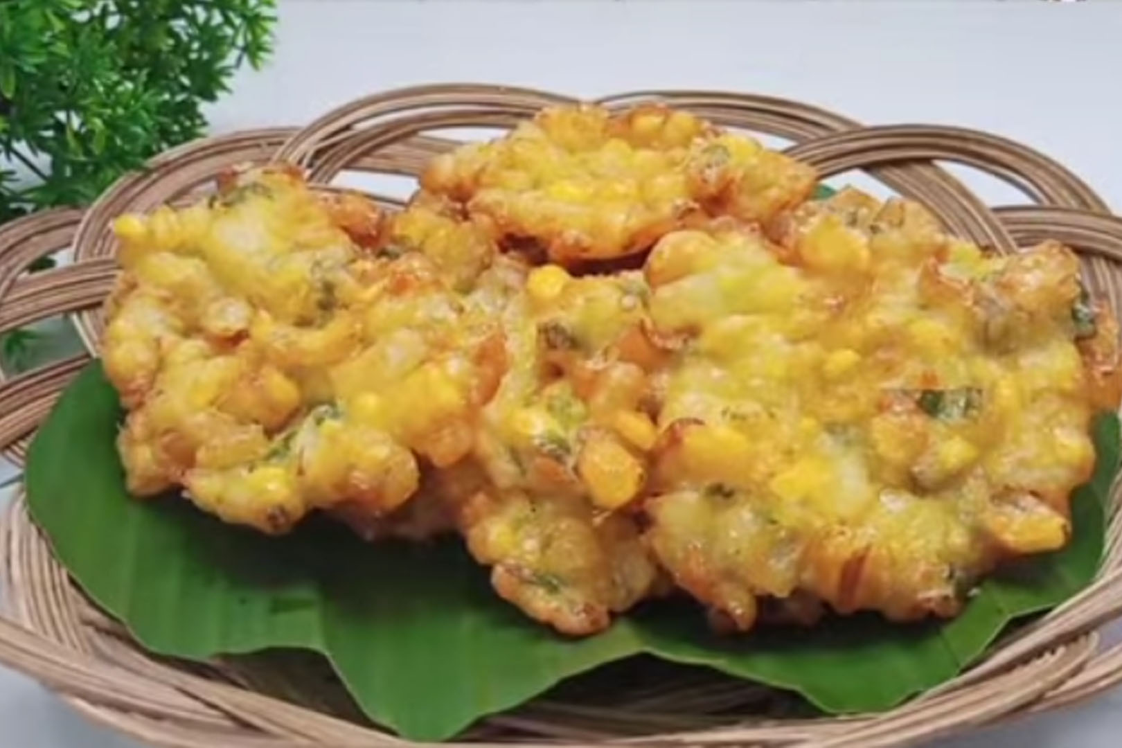 Resep Bakwan Jagung Manis yang Renyah, Simple Banget!