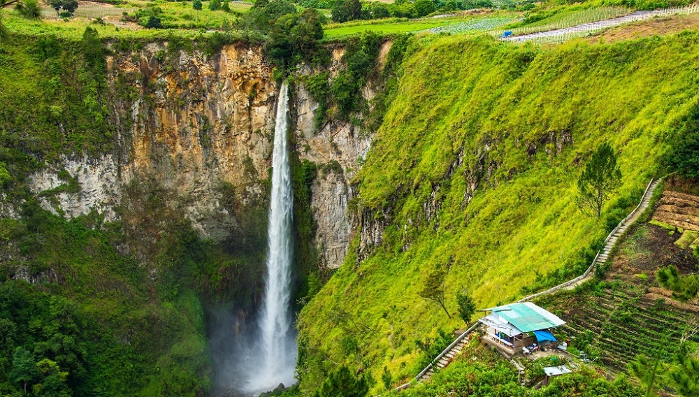 Air Terjun Sipiso Piso, Pesona Keindahan Alam di Tanah Karo