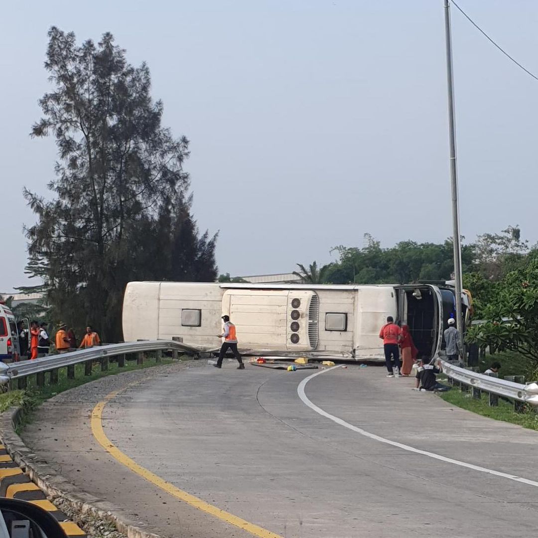 Sederet Fakta Kecelakaan Bus Handoyo yang Merenggut 12 Nyawa di Tol Cipali