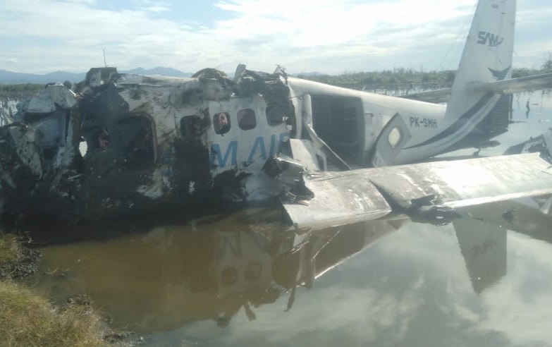 Pesawat SAM Air Jatuh di Bandara Bumi Panua Pohuwato, 4 Tewas 