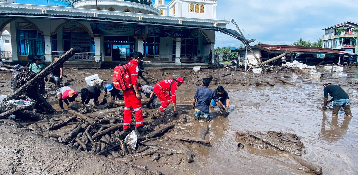 Korban Banjir Bandang di Sumbar 47 Meninggal, Polri Buka Jalur Penghubung Padang-Bukittinggi