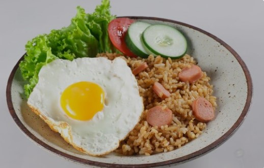 Resep Nasi Goreng Telur Sosis Ala Restoran yang Mudah dan Murah, Cocok Sebagai Ide Bekal Anak Sekolah