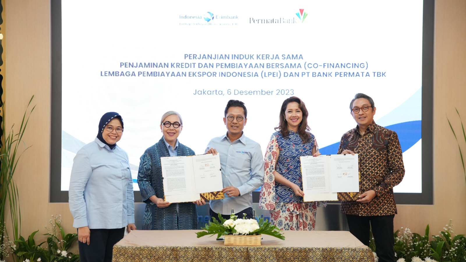Permata Bank Perkuat Kerja Sama dengan Lembaga Pembiayaan Ekspor Indonesia
