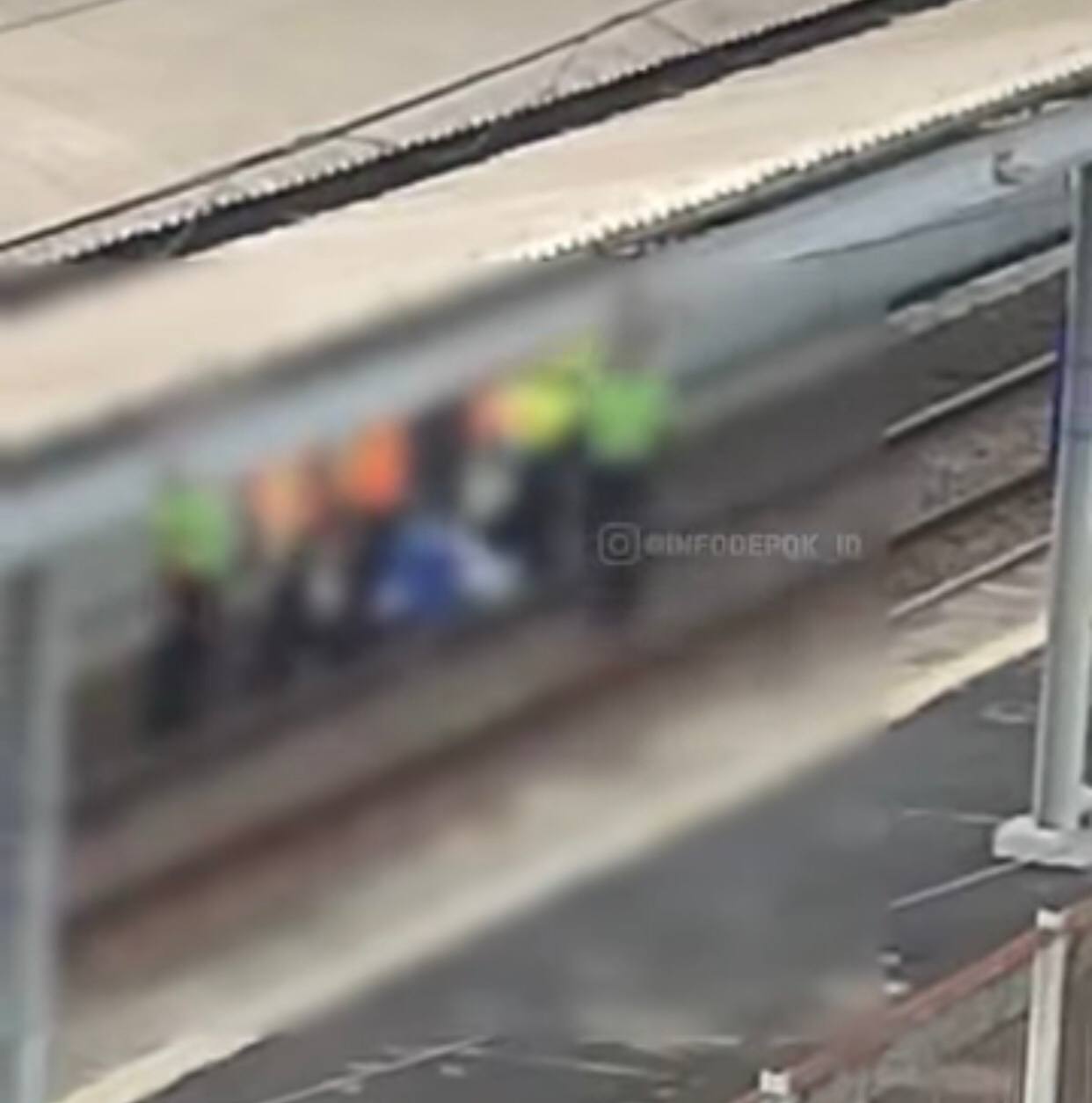 Tragis! Seorang Penumpang Meregang Nyawa di Stasiun Depok Baru