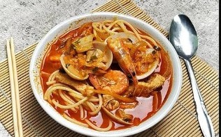 Resep Jjampong ala Korea: Mie Seafood Berkuah Pedas Gurih yang Menggoda Lidah 