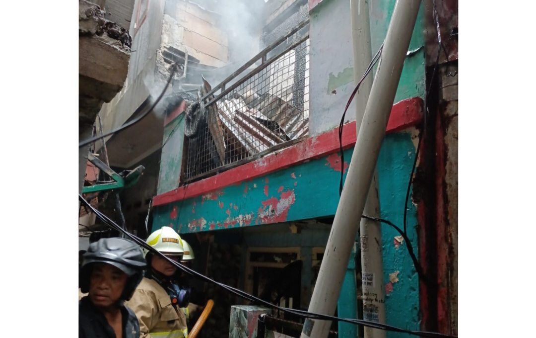 Rumah 2 Lantai di Galur Hangus Terbakar, Diduga Gegara Korsleting Listrik