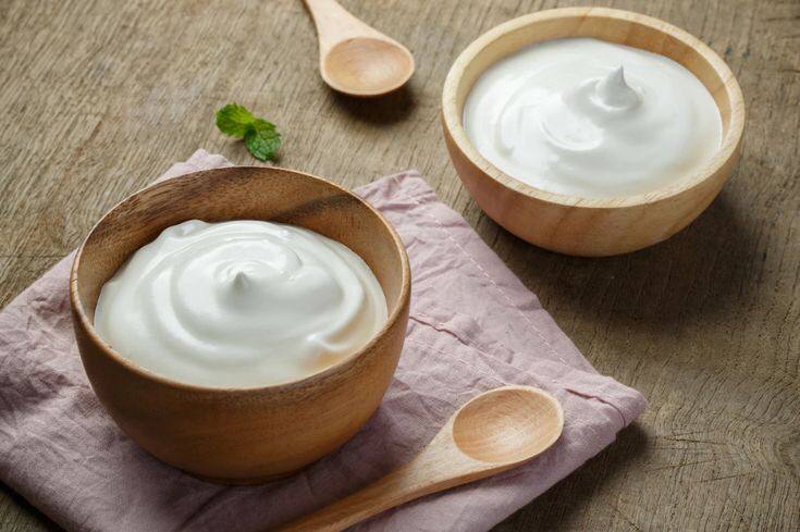 6 Manfaat Serta Efek Samping Mengkonsumsi Yoghurt Secara Rutin yang Perlu Diketahui, Apa Saja Sih?