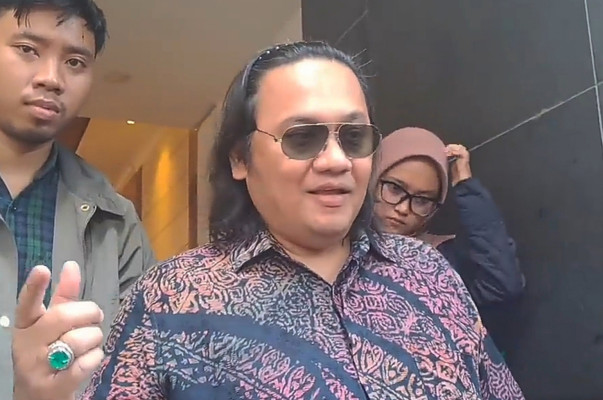 Diam-Diam Denny Sumargo Beri Bantuan Rp300 Juta ke Agus Salim, Farhat Abbas: Indikasi Suap 