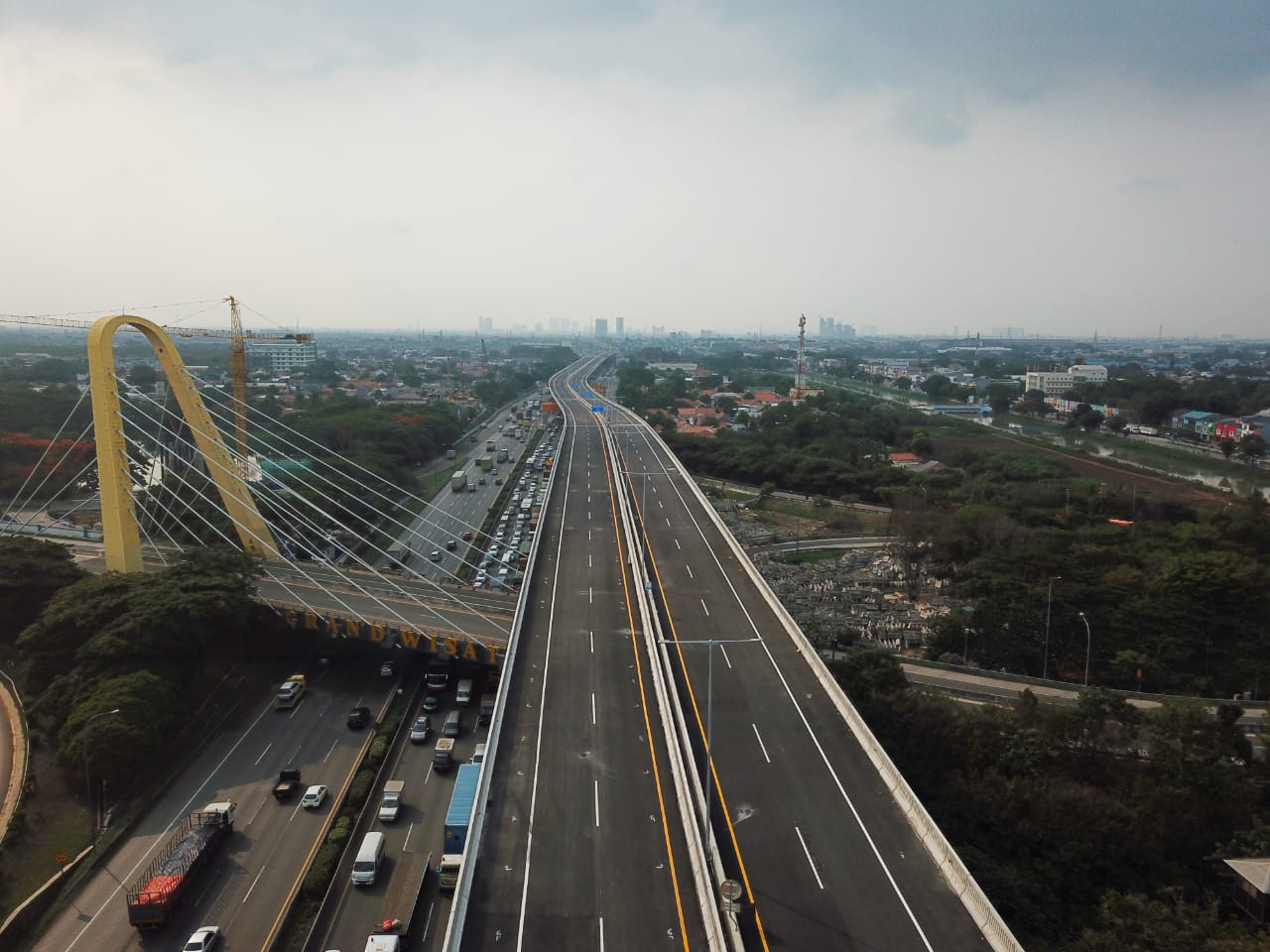 Jasa Marga Lakukan Contraflow di Tol Japek 