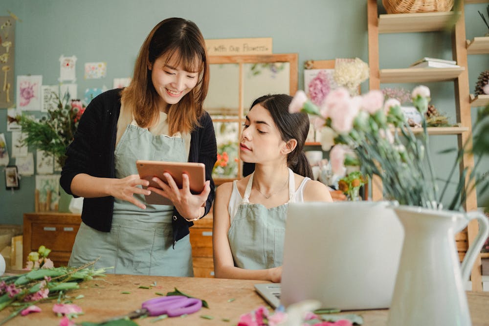 4 Tips Bisnis Bareng Teman, Cara Aman Cegah Konflik agar Usaha Tetap Lancar