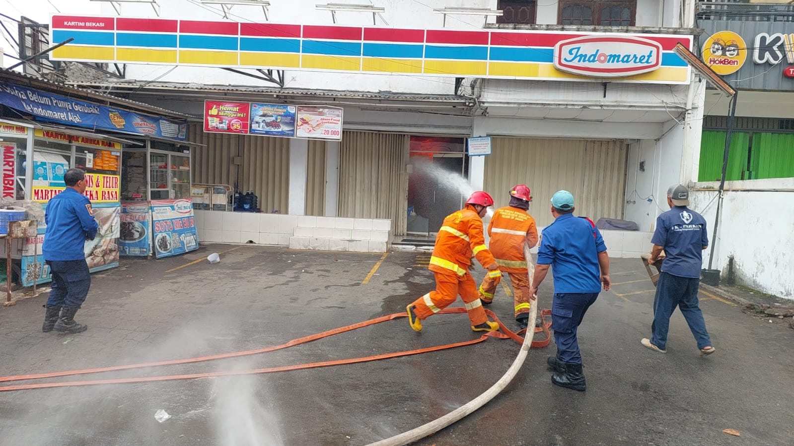 Si Jago Merah Melalap Minimarket di Kota Bekasi, Kerugian hingga Rp1,8 Milliar