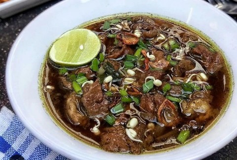 Wisata Kuliner: 10 Makanan Khas Indonesia yang Wajib Dicoba, Jelajahi Nusantara Lewat Lidah!