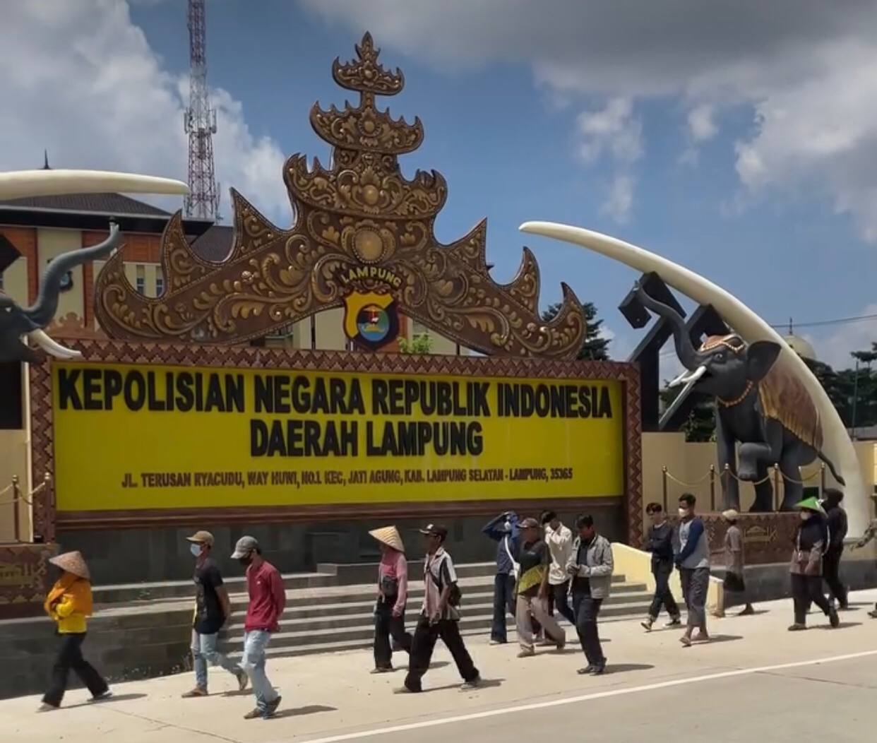 Petani Kota Baru Laporkan Pemprov ke Polda Lampung saat Penertiban Lahan
