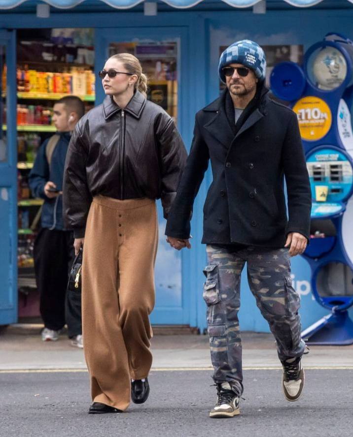  Berpacaran, Gigi Hadid dan Bradley Cooper Go Public Bergandengan Tangan di London