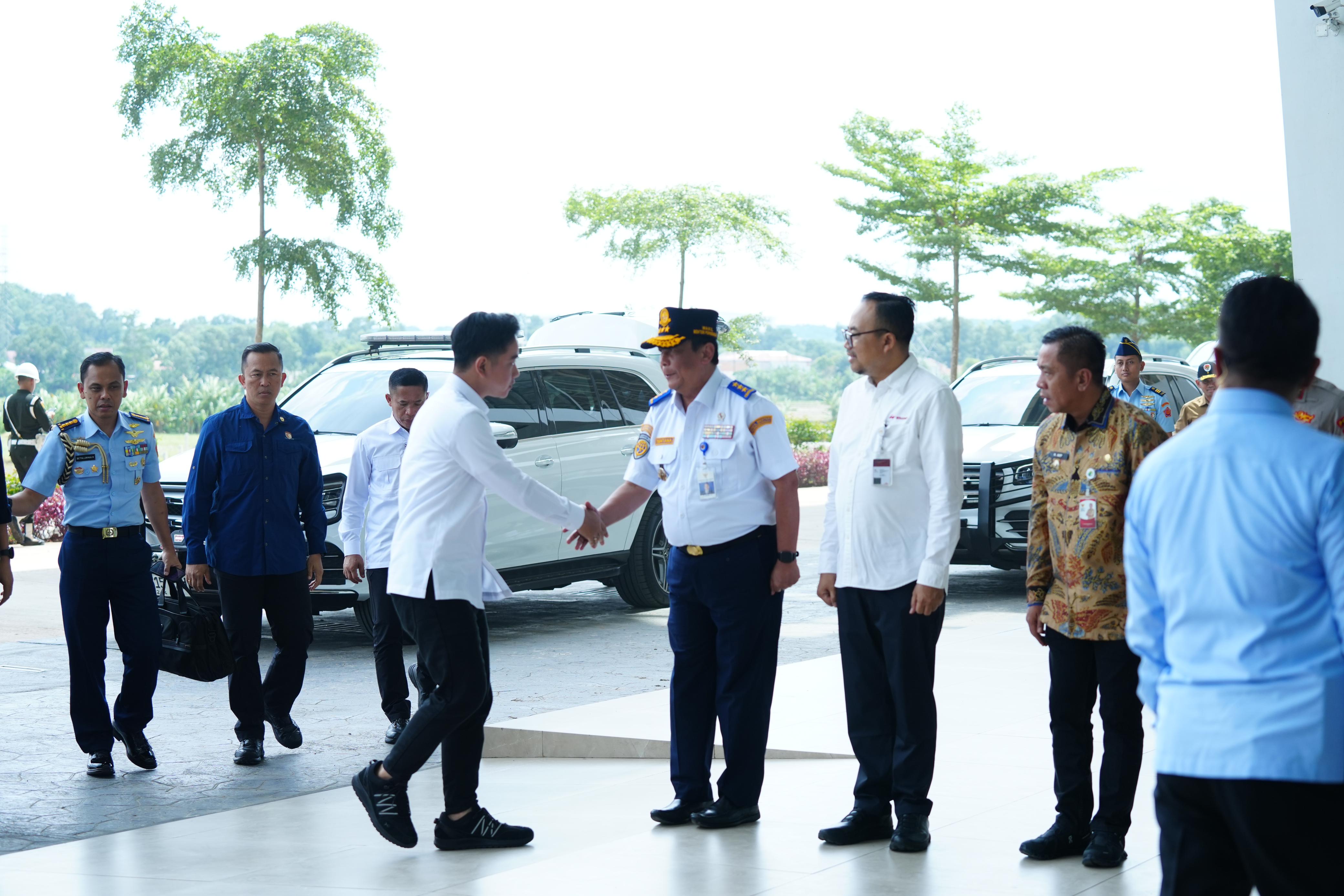 Pemerintah Targetan Stasiun Kereta Cepat Karawang, Siap Digunakan pada Akhir Desember 2024