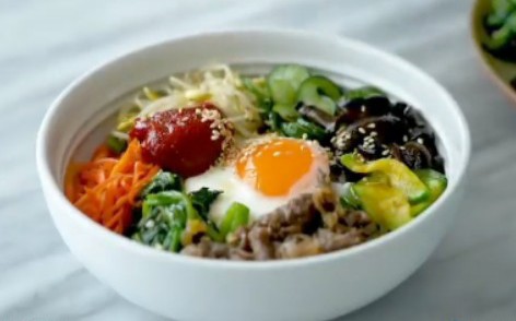 Resep Bibimbap: Nasi Campur ala Korea Praktis, Enak, Halal dan Menyehatkan 