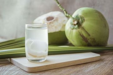 6 Manfaat Berbuka Puasa dengan Air Kelapa: Salah Satunya Menjaga Kesehatan Pencernaan