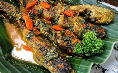 Resep Mangut Lele Pedas Gurih: Makanan Khas Jawa Tengah yang Menggugah Selera