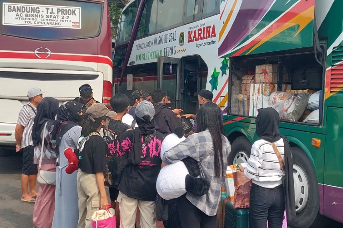 2.000 Lebih Pemudik Berangkat dari Terminal Tanjung Priok saat Libur Nataru