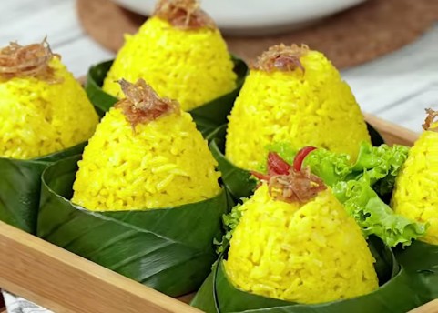 Resep Nasi Kuning Harum dan Gurih ala Chef Rudy Choirudin: Rahasia Masakan Tradisional yang Menggugah Selera