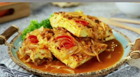 Resep Hari Ini: Fuyunghai Saus Asam Manis ala Restoran Chinese Food, Isinya Padat dan Gampang Dibuat 