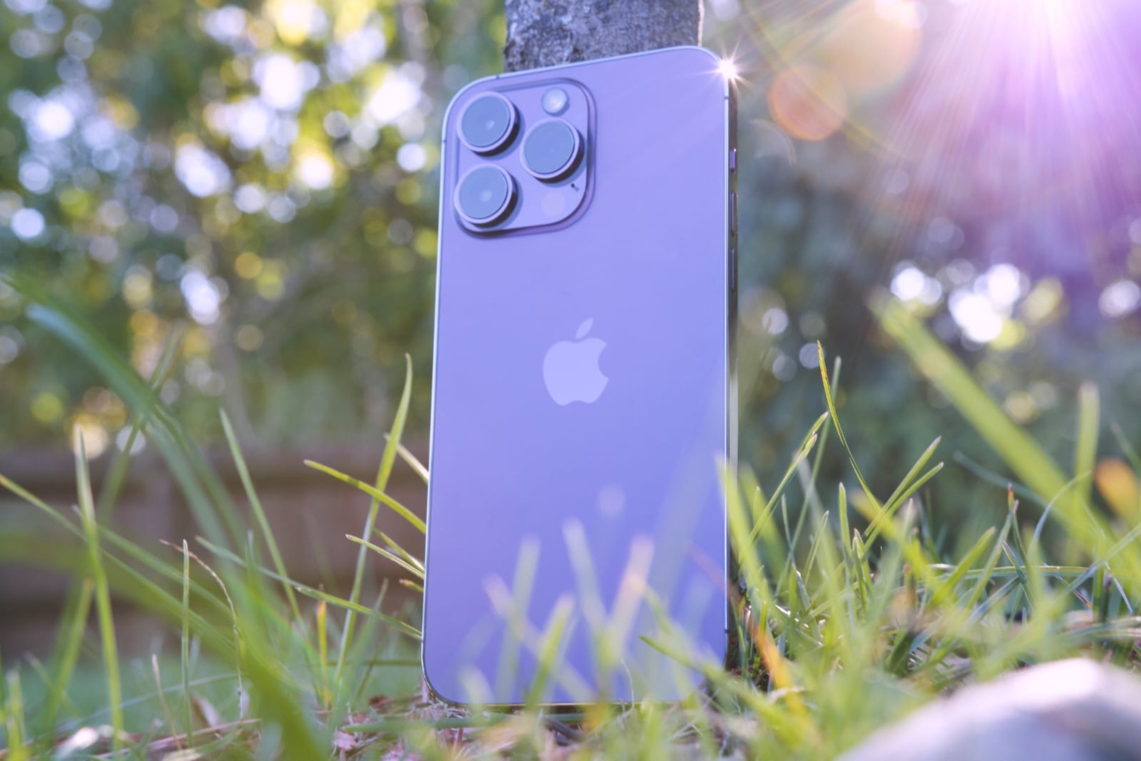 Buat yang Pengen Punya Iphone Baru : Cek Review iPhone 14 Pro Max Disini, Komplit Harga Terbaru Oktober 2023!