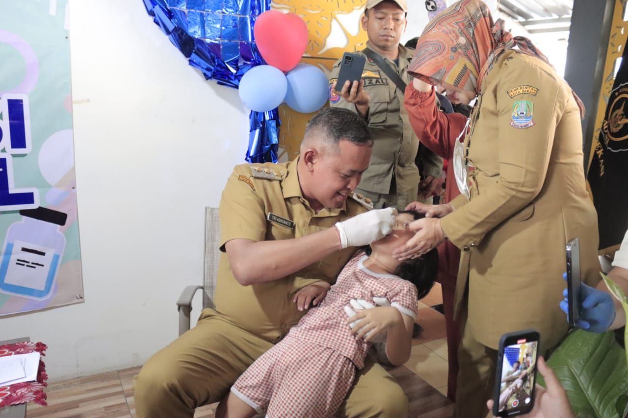 Sub PIN Polio Dimulai, Plt. Wali Kota Bekasi Tinjau Pelaksanaanya di Wilayah Kecamatan Bekasi Timur