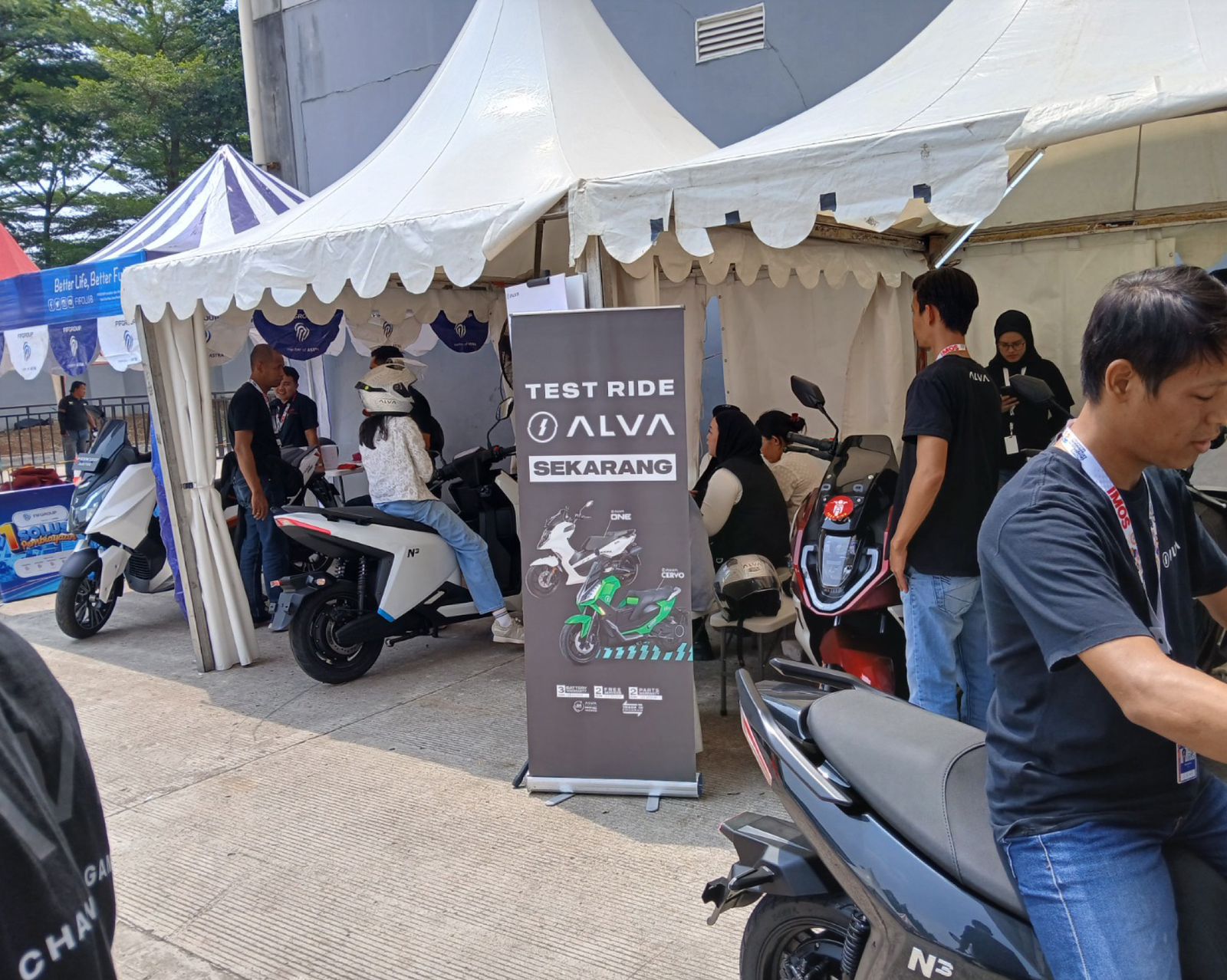 Kunjungi Booth Alva di IMOS 2024, Gelar Kegiatan Media Test Drive 