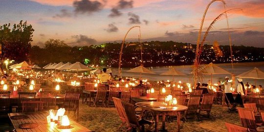 7 Tempat Wisata Malam di Bali yang Hits Banget