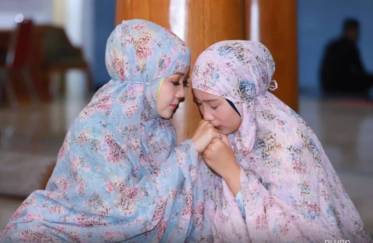 Istri Ridwan Kamil, Atalia Praratya Buka Suara Usai Sang Putri Beri Pernyataan Untuk Lepas Hijab