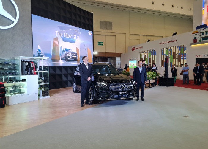 Mercedes-Benz Indonesia Hadirkan 8 Kendaraan Unggulan di GJAW 2024