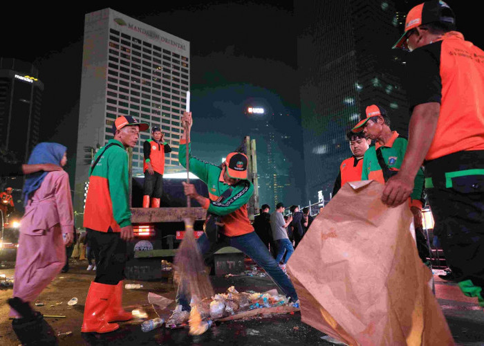 Pesta Perayaan Malam Tahun Baru di Jakarta Hasilkan 132 Ton Sampah 