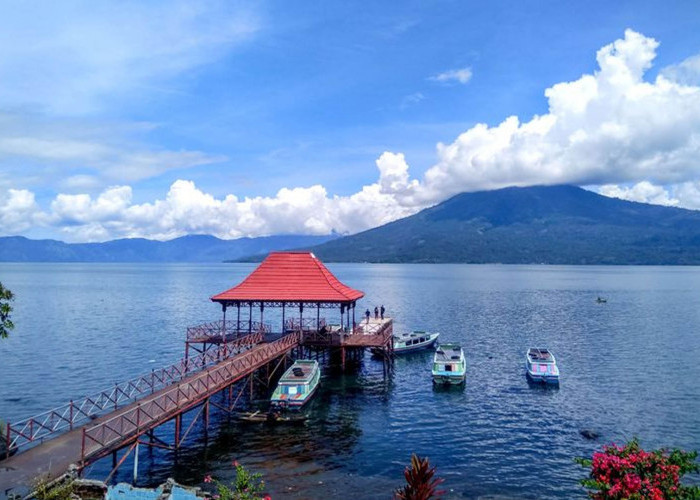 Keindahan Memukau di Danau Ranau, Lampung Barat