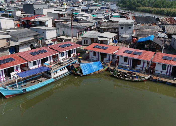 Prabowo Beri Bantuan Rumah Apung ke Warga Kampung Nelayan di Muara Angke: Alhamdulillah!
