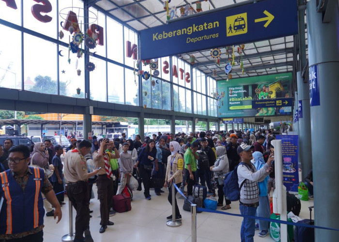 Daftar Kereta Ekonomi Gerbong New Generation Berangkat dari Stasiun Pasar Senen