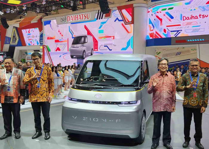 Mobil Konsep BEV Daihatsu VIZION–F Tebar Pesona di GIIAS 2023