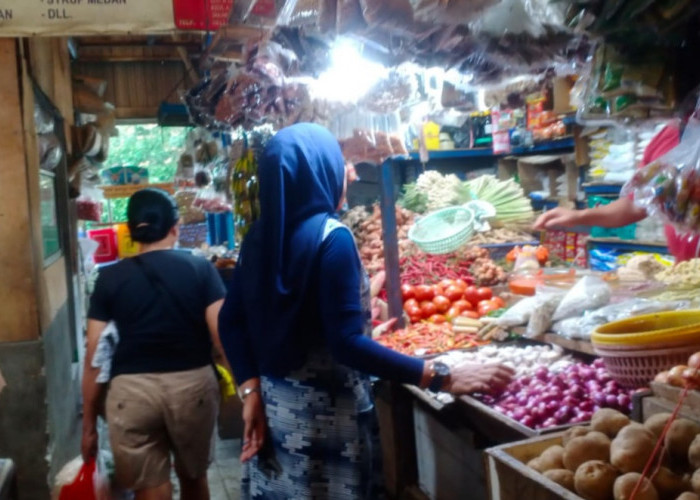 Update Harga Cabai Rawit Merah dan Bawang Putih Melonjak di Pasaran, Tembus Rp80 Ribu Per Kg