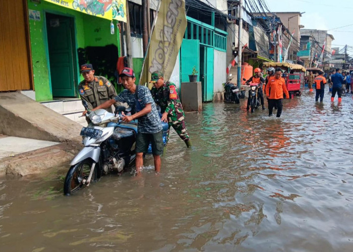 Sudah 3 Hari Kawasan Muara Angke Jakarta Utara Terendam Banjir ROB Hingga 1 Meter